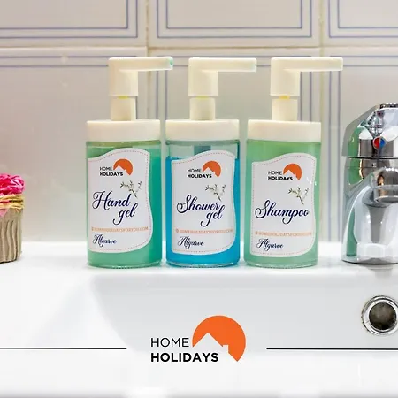 #150 Da Rocha By Holidays