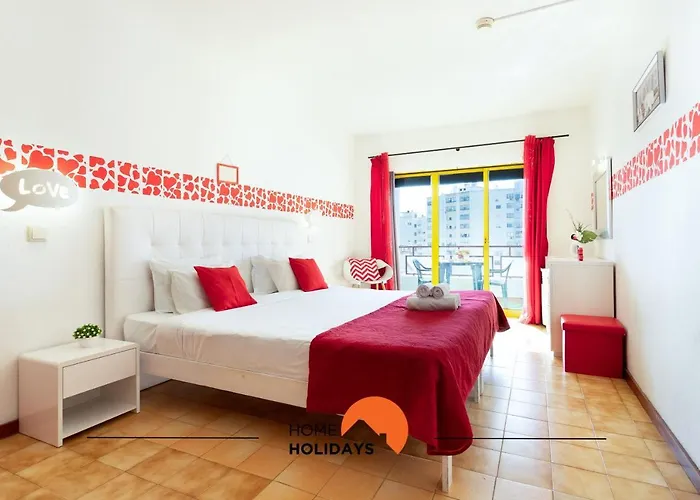 #150 Da Rocha By Holidays